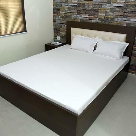 Oyo 3512 Hotel Crystal Residency Jamshedpur Exterior foto